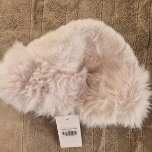 Petite Studio Cozy Faux Fur Fluffy Winter Hat - White NWT